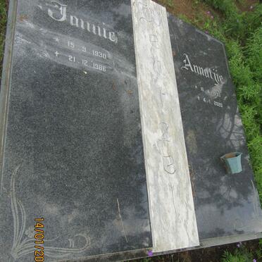 WENTZEL Jannie 1930-1986 &amp; Annatjie 1933-2020