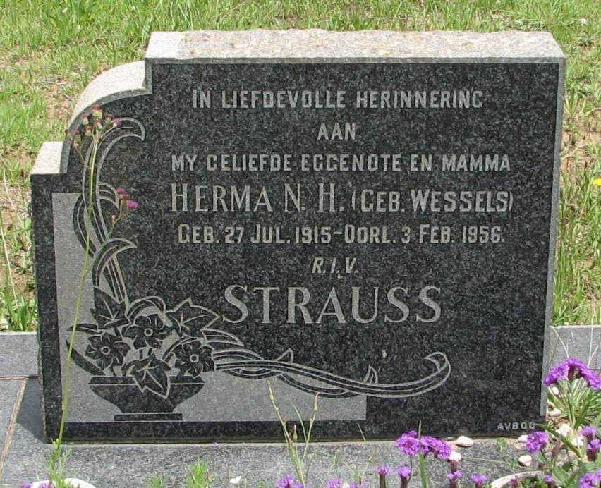 STRAUSS Herma N.H. nee WESSELS 1915-1956
