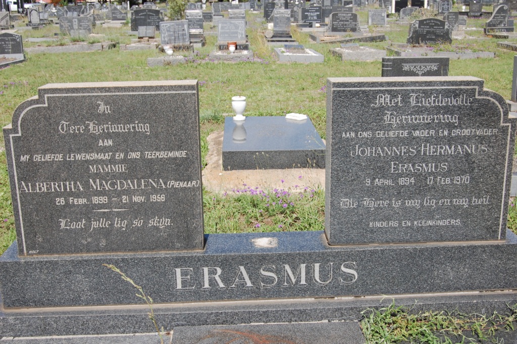 ERASMUS Johannes Hermanus 1894-1970 & Albertha Magdalena PIENAAR 1899-1956