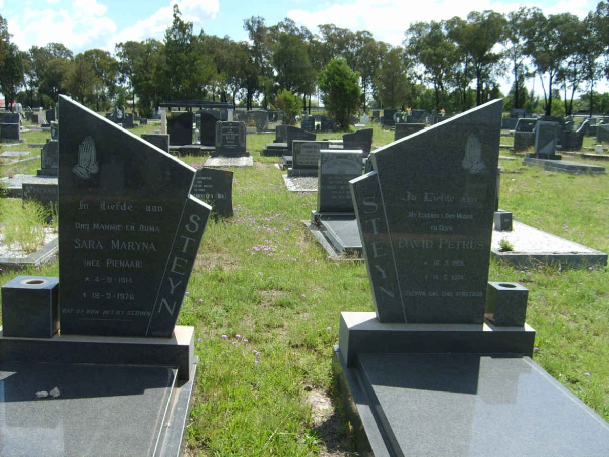 STEYN David Petrus 1901-1974 & Sara Maryna PIENAAR 1914-1976