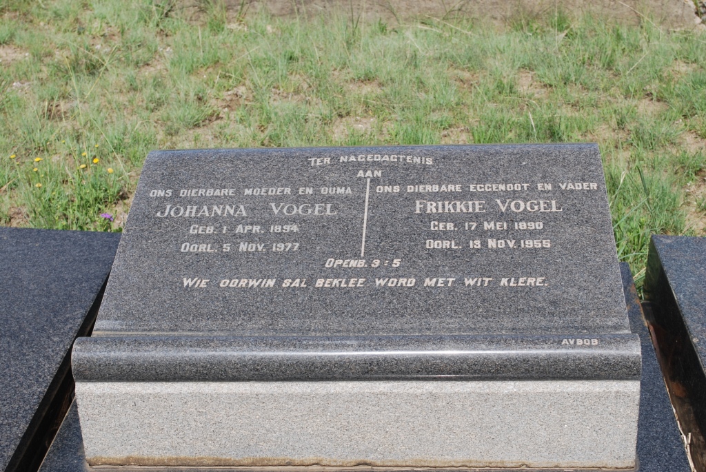 VOGEL Frikkie 1890-1956 & Johanna 1894-1977
