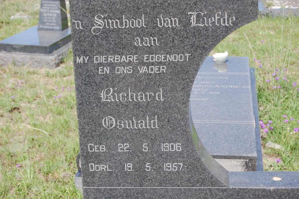 ? Richard Oswald 1906-1957 & Hubrecht Maria 1916-2002