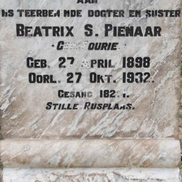 PIENAAR Beatrix S. nee FOURIE 1898-1932