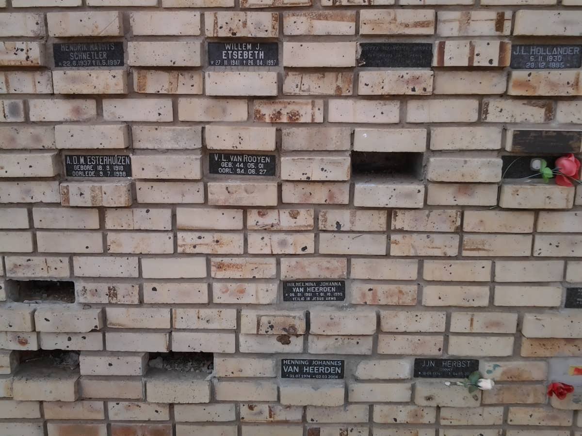 08. Memorial Wall