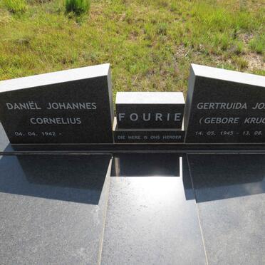 FOURIE Daniel Johannes Cornelius 1942- & Gertruida Johanna KRUGER 1945-2013 