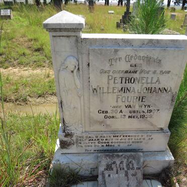 FOURIE Petronella Willemina Johanna nee VAN WYK 1907-1939