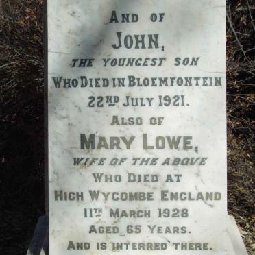 ROBERTSON John -1921 &amp; Mary LOWE -1928