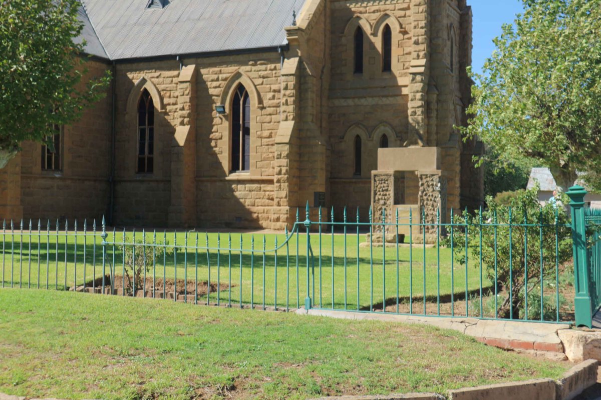 2. Overview / Oorsig