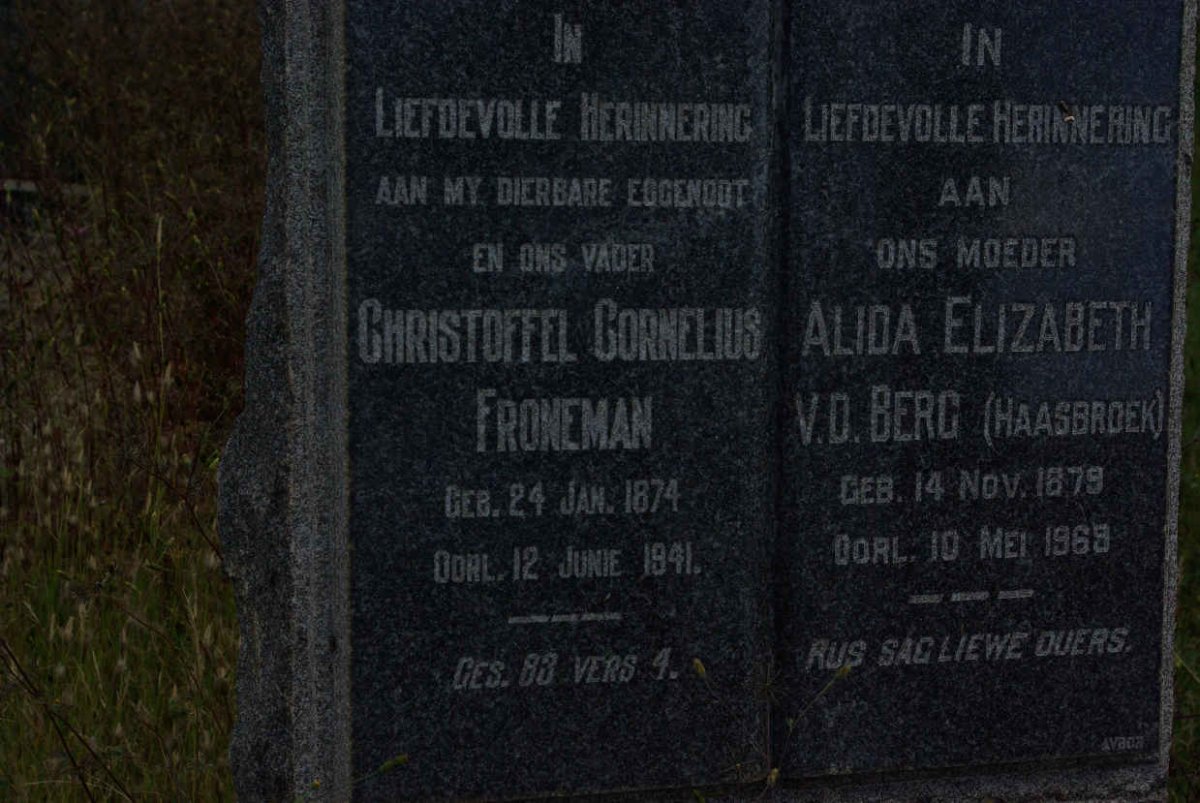 FRONEMAN Christoffel Cornelius 1874-1941 & Alida Elizabeth v.d. Berg HAASBROEK 1879-1968