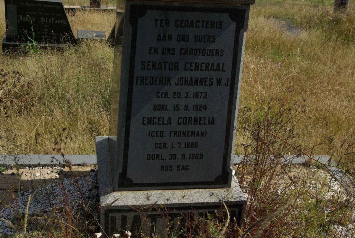HATTINGH Frederik Johannes W.J. 1873-1924 & Engela Cornelia FRONEMAN 1880-1969