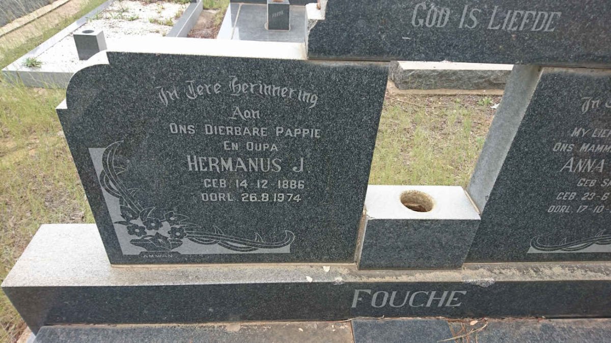 FOUCHE Hermanus J. 1886-1974 & Anna Maria SMITH 1895-1964