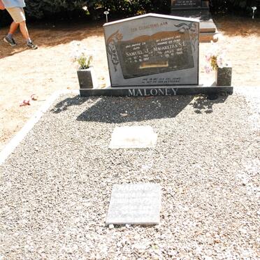 MALONEY Samuel J. 1910-1997 &amp; Margaretha S.E. 1912-1989 :: MALONEY Christiaan Christoffel 1936-2004