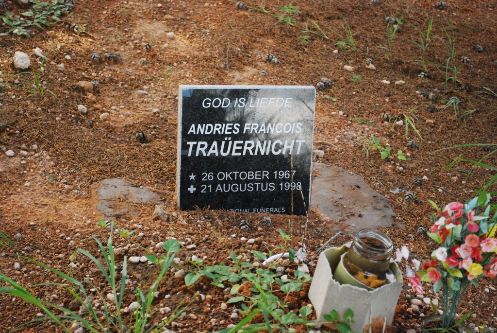 TRAUERNICHT Andries Francois 1967-1998