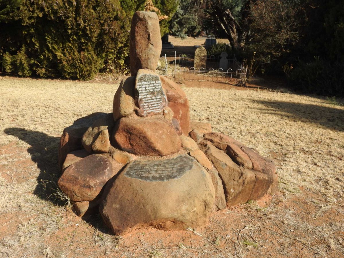 01. MEMORIAL