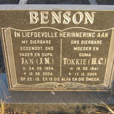 BENSON J.N. 1934-2004 &amp; H.C. 1941-2008