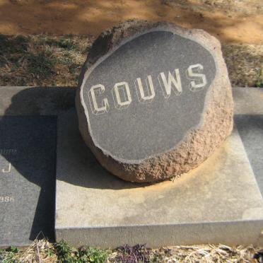 GOUWS Marthinus P.J. 1926-1986 &amp; Catharina J. ROODT 1934-