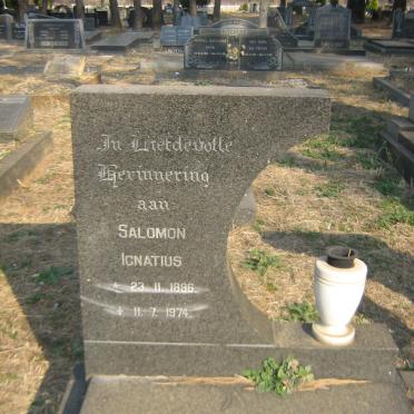 SENEKAL Salomon Ignatius 1896-1974 &amp; Susarah Elizabeth Cornelia MEINTJES 1898-1976 ::  SENEKAL Madeleine 1942-2006