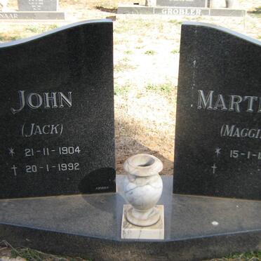 ? John 1904-1992 en Martha M. 1910-