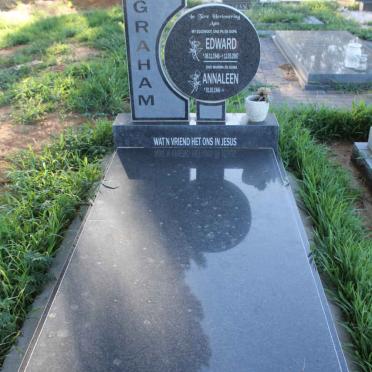 GRAHAM Edward 1946-2007 &amp; Annaleen 1946-