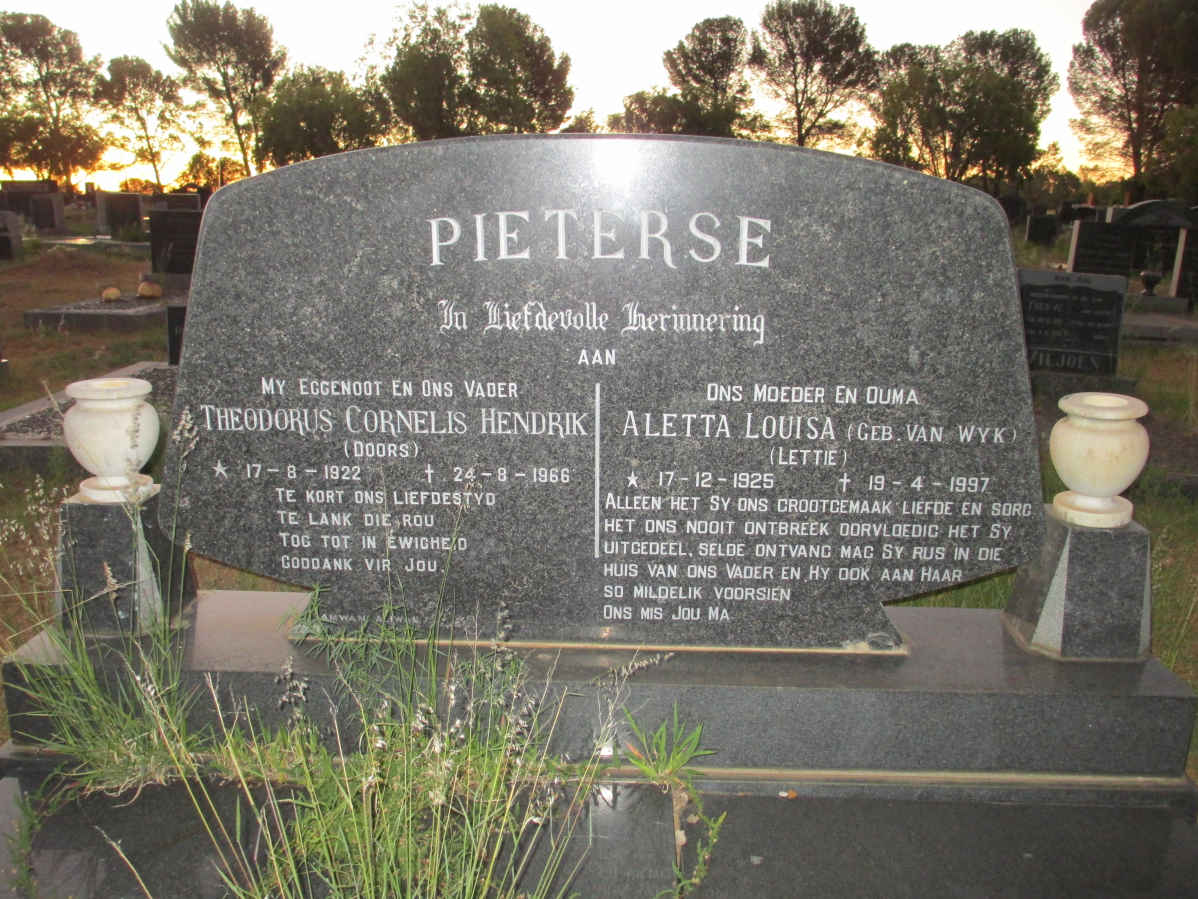 PIETERSE Theodorus Cornelis Hendrik 1922-1966 & Aletta Louisa VAN WYK 1925-1997
