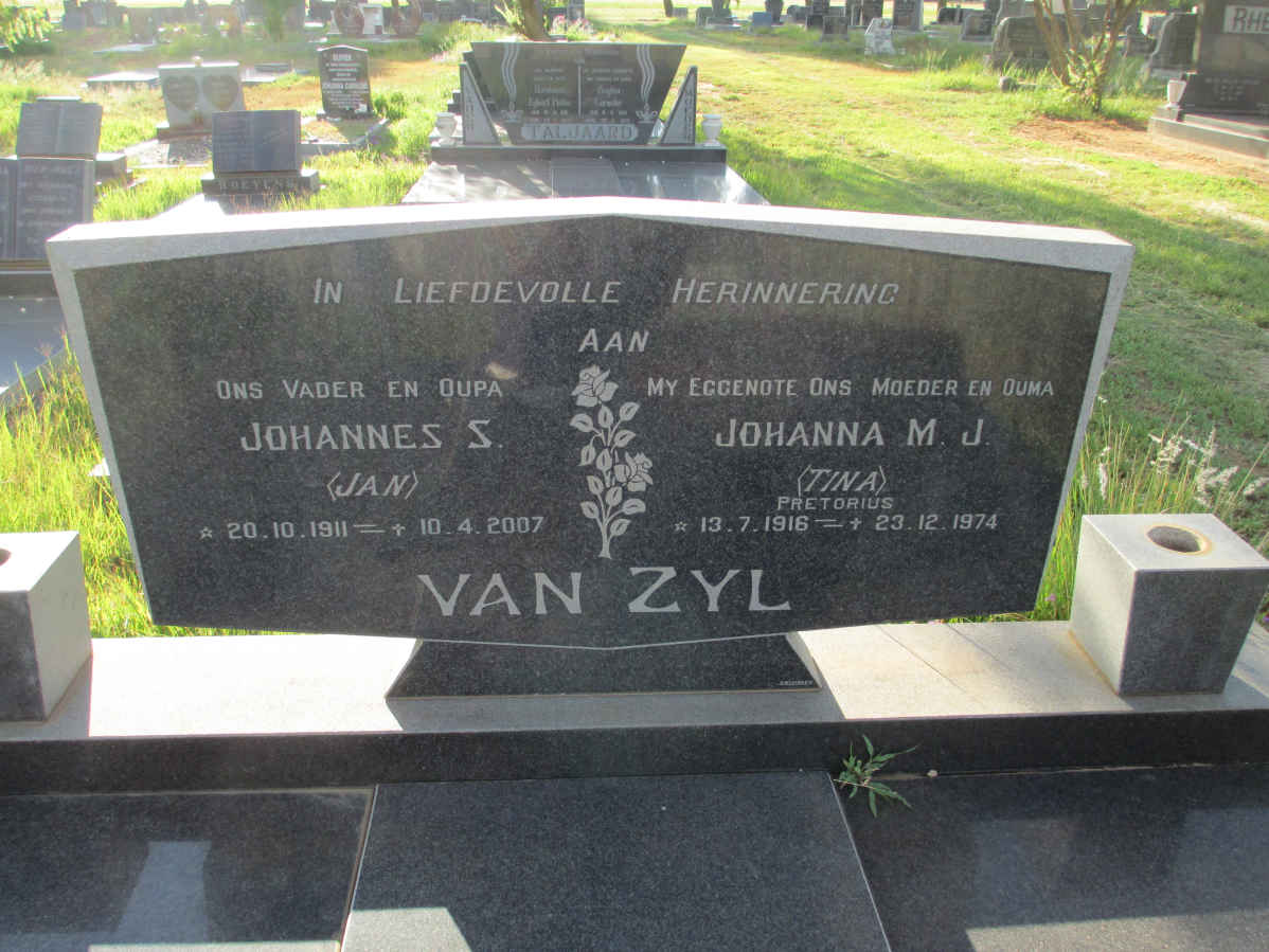 ZYL Johannes S., van 1911-2007 & Johanna M.J. PRETORIUS 1916-1974