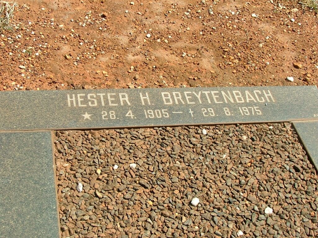 BREYTENBACH Hester H. 1905-1975