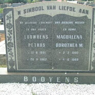 BOOYENS Louwrens Petrus 1891-1962 &amp; Magdalena Dorothea M. 1902-1989