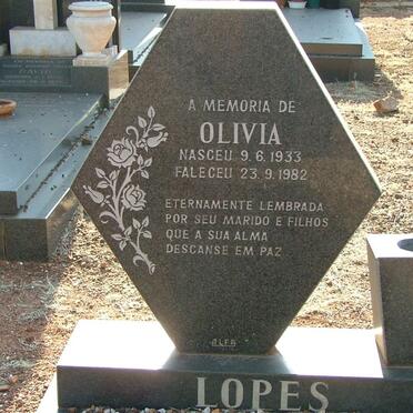 LOPES Olivia 1933-1982