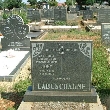 L - Vanne :: Surnames - L