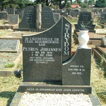 STRYDOM Petrus Johannes 1941-2001