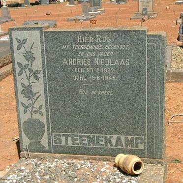 STEENEKAMP Andries Nicolaas 1892-1945