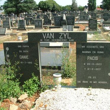 ZYL Danie, van 1910- &amp; Pacis 1923-1977