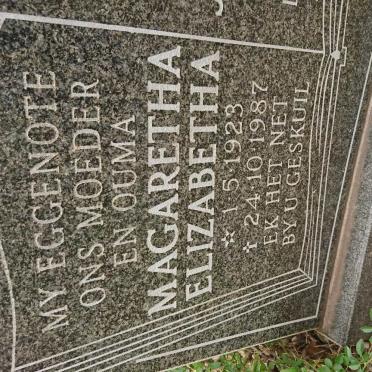 DYK Tobias Johannes, van 1914-1988 &amp; Magaretha Elizabetha 1923-1987