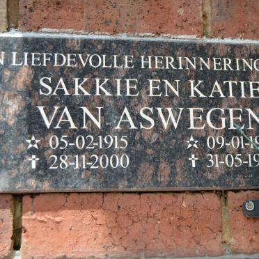 ASWEGEN Sakkie, van 1915-2000 &amp; Katie 1915-1997