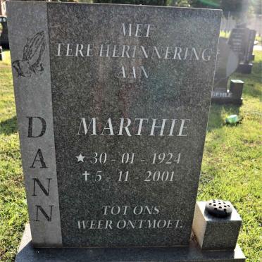 DANN Marthie 1924-2001