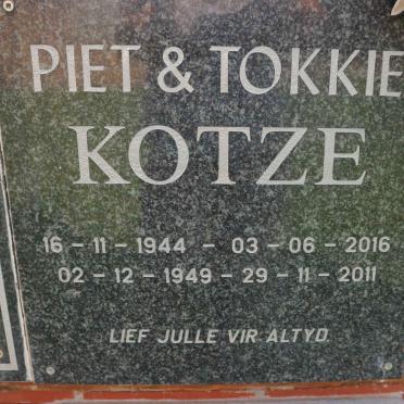 KOTZE Piet 1944-2016 &amp; Tokkie 1949-2011