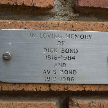 BOND Dick 1916-1984 &amp; Avis 1919-1986