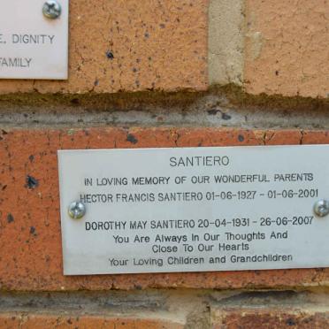 SANTIERO Hector Francis 1927-2001 &amp; Dorothy May 1931-2007