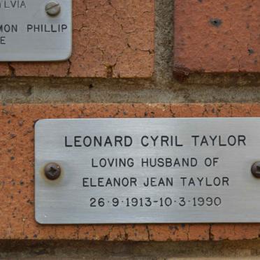 TAYLOR Leonard Cyril 1913-1990