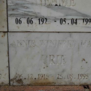URIE Annie Winifred May 1915-1995