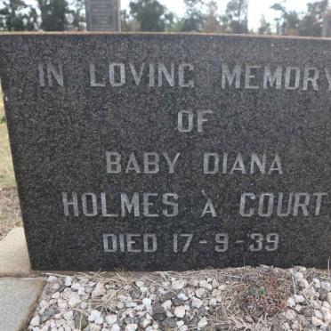 À COURT Diana, HOLMES -1939