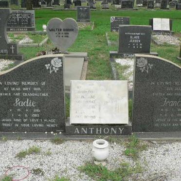 ANTHONY Francis 1916-1992 &amp; Sadie 1915-1983