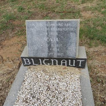 BLIGNAUT Sonja 1957-1958