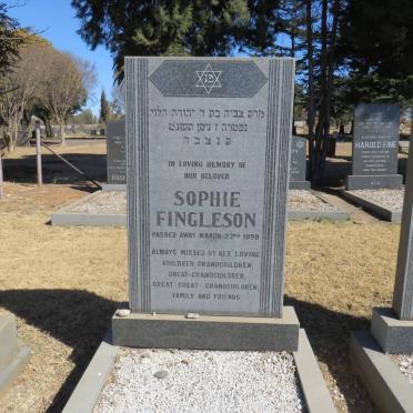FINGLESON Sophie -1999