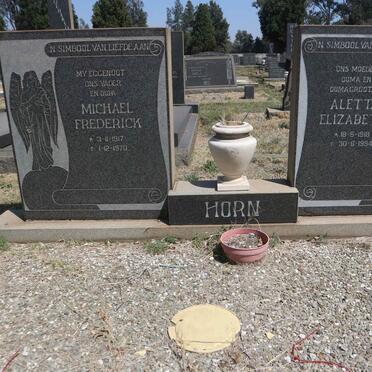 HORN Michael Frederick 1917-1970 & Aletta Elizabeth 1918-1994