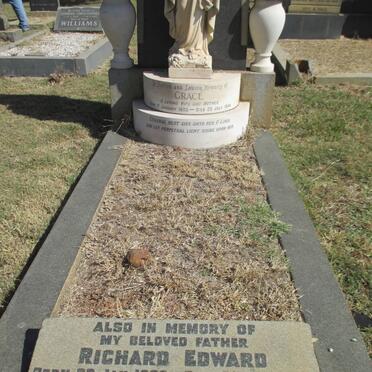 KELLY Richard Edward 1900-1950 &amp; Grace 1905-1944