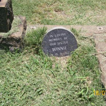 KNOTT Winnie 1912-19??