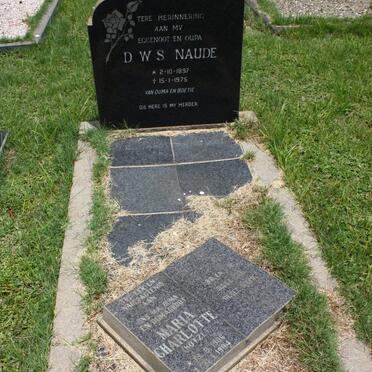 NAUDE D.W.S. 1897-1975 &amp; Maria Charlotte KOTZE 1906-1994