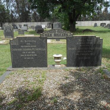 NIEKERK Daniel Johannes Albertus, van 1894-1952 &amp; Catharina Susanna Petronella 