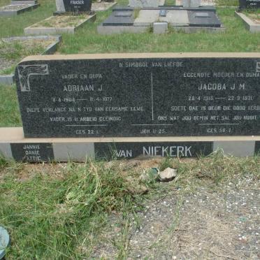 NIEKERK Adriaan J., van 1904-1977 &amp; Jacoba J.M. 1915-1971
